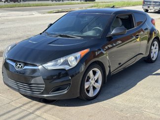 Used 2013 Hyundai Veloster image 1