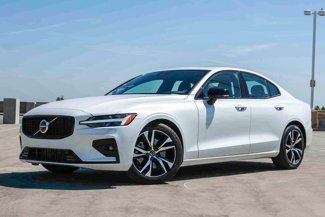 Used 2024 Volvo S60 B5 Core image 1