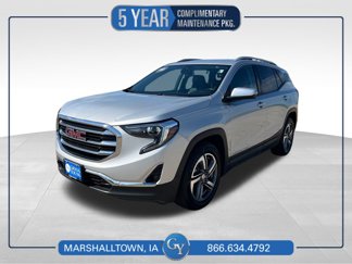 Used 2021 GMC Terrain SLT image 1