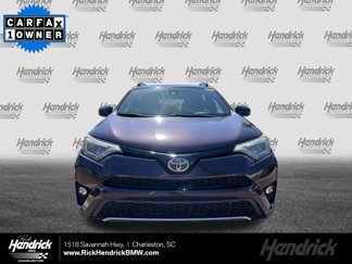 Used 2017 Toyota RAV4 SE image 1