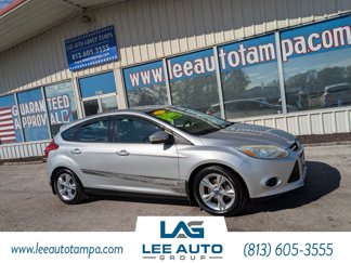 Used 2013 Ford Focus SE w/ Focus Graphic Pkg image 1