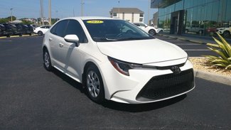 Used 2021 Toyota Corolla LE image 1