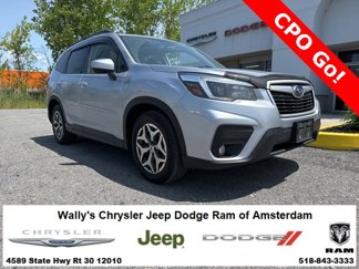 Used 2021 Subaru Forester Premium image 1
