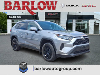 Used 2021 Toyota RAV4 LE image 1