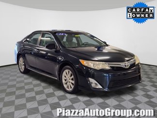 Used 2014 Toyota Camry LE image 1