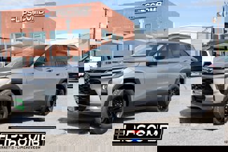 New 2025 Chevrolet Trax ACTIV w/ Sunroof Package image 1