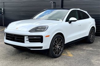 Certified 2025 Porsche Cayenne Coupe image 1