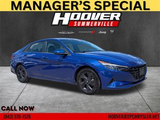 Used 2023 Hyundai Elantra SEL image 1