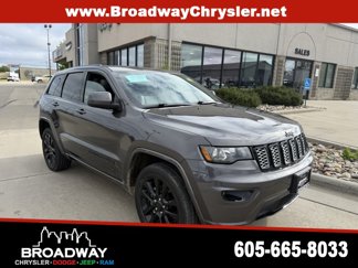 Used 2019 Jeep Grand Cherokee Altitude image 1