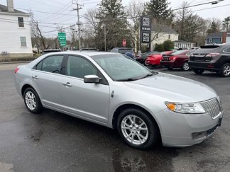 Used 2011 Lincoln MKZ image 1