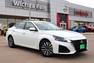 Used 2023 Nissan Altima 2.5 SV image 1
