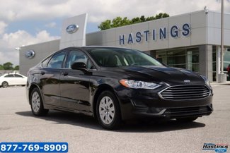 Used 2019 Ford Fusion S image 1