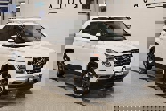 Used 2024 Hyundai Venue SEL image 1