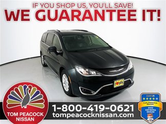 Used 2020 Chrysler Pacifica Touring-L image 1