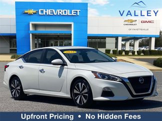 Used 2022 Nissan Altima 2.5 SV w/ SV Premium Package image 1