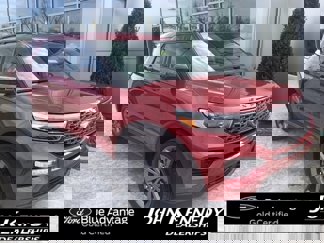 Certified 2022 Ford Explorer XLT w/ Equipment Group 202A image 1