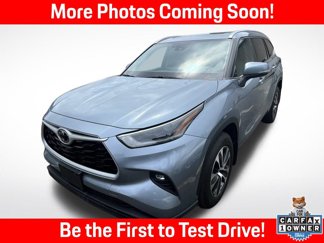 Used 2021 Toyota Highlander XLE image 1