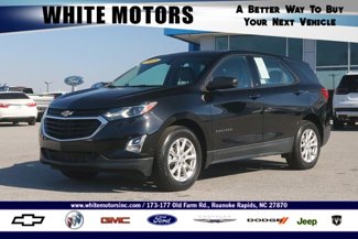 Used 2018 Chevrolet Equinox LS image 1
