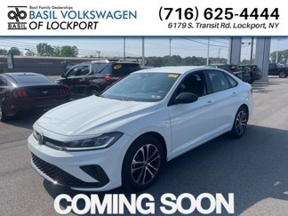 Used 2025 Volkswagen Jetta Sport image 1
