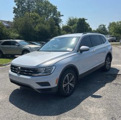 Used 2018 Volkswagen Tiguan SE image 1