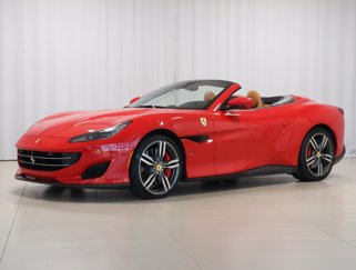 Used 2019 Ferrari Portofino image 1
