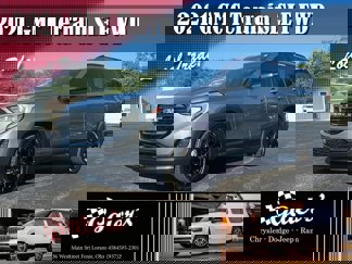 Used 2021 GMC Terrain SLE w/ Driver Convenience Package image 1