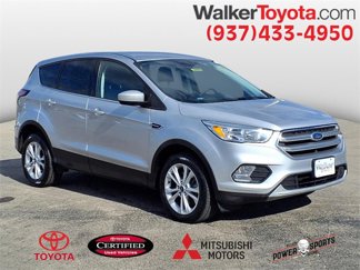 Used 2017 Ford Escape SE w/ SE Cold Weather Package image 1
