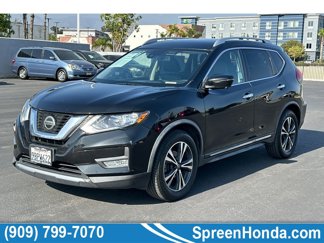 Used 2018 Nissan Rogue SL image 1