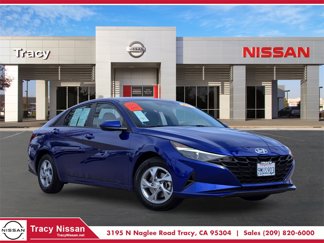 Used 2023 Hyundai Elantra SE w/ Preferred Accessory Package image 1
