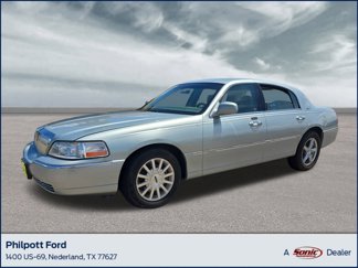 Used 2007 Lincoln Town Car Signature image 1