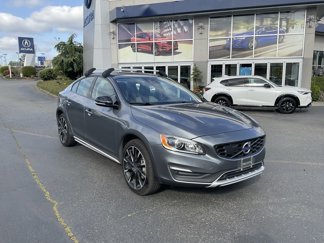 Used 2017 Volvo S60 T5 Cross Country Platinum image 1