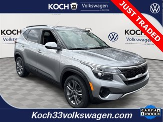 Used 2023 Kia Seltos S w/ Navigation Package image 1