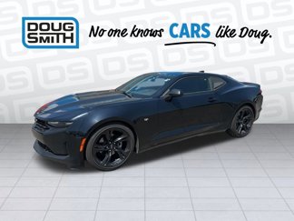 Used 2021 Chevrolet Camaro LT image 1