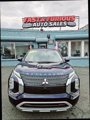 Used 2022 Mitsubishi Outlander SE image 1