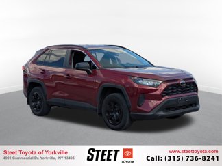 Used 2021 Toyota RAV4 LE image 1