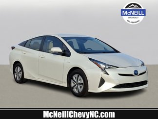 Used 2017 Toyota Prius Four image 1