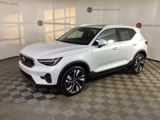 New 2025 Volvo XC40 B5 Ultra w/ Climate Package image 1