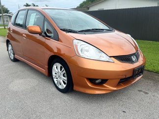 Used 2011 Honda Fit Sport image 1