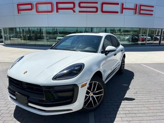 Certified 2024 Porsche Macan image 1