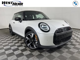 Used 2025 MINI Cooper S image 1