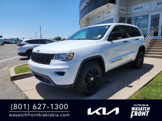 Used 2017 Jeep Grand Cherokee Limited image 1