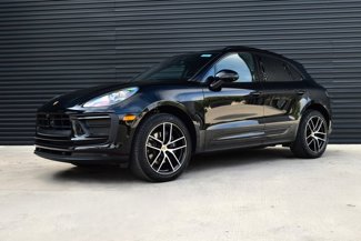 Used 2025 Porsche Macan image 1