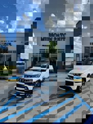 Used 2023 Jeep Compass Limited image 1