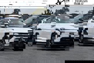 New 2025 Kia K4 LXS image 1