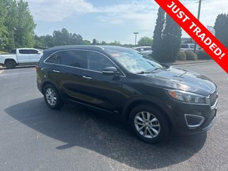 Used 2017 Kia Sorento LX image 1