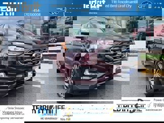 Used 2020 Ford Edge Titanium w/ Class II Trailer Tow Package image 1