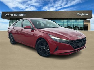 Used 2022 Hyundai Elantra SEL image 1