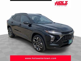 Used 2025 Chevrolet Trax RS w/ Driver Confidence Package image 1
