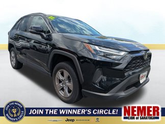 Used 2022 Toyota RAV4 XLE image 1