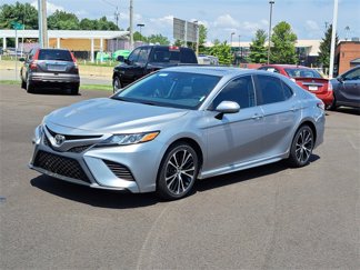 Used 2019 Toyota Camry SE image 1